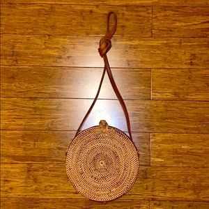 Round crossbody rattan purse